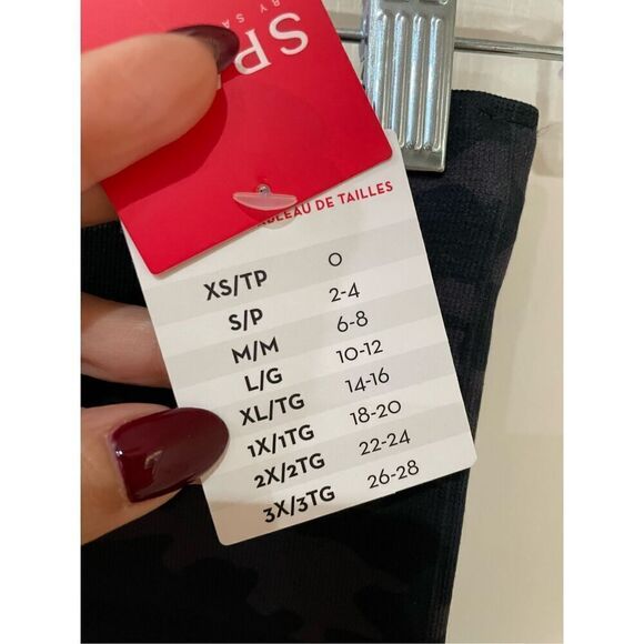 NWT SPANX Camo print high rise leggings size XS - Picture 4 of 5